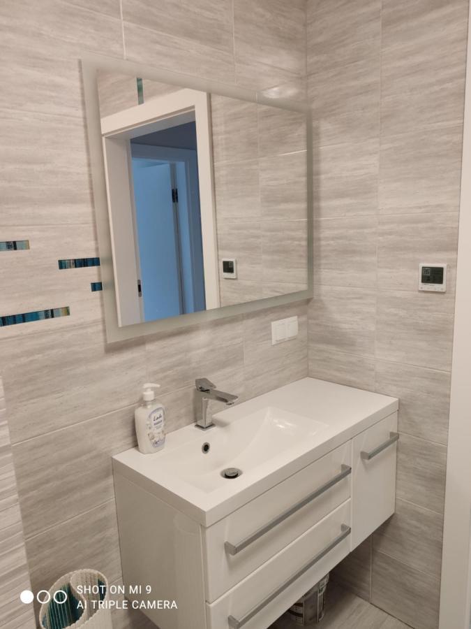 Apartament Szafir W Budynku Basenowym Morska Klifowa 里沃 外观 照片