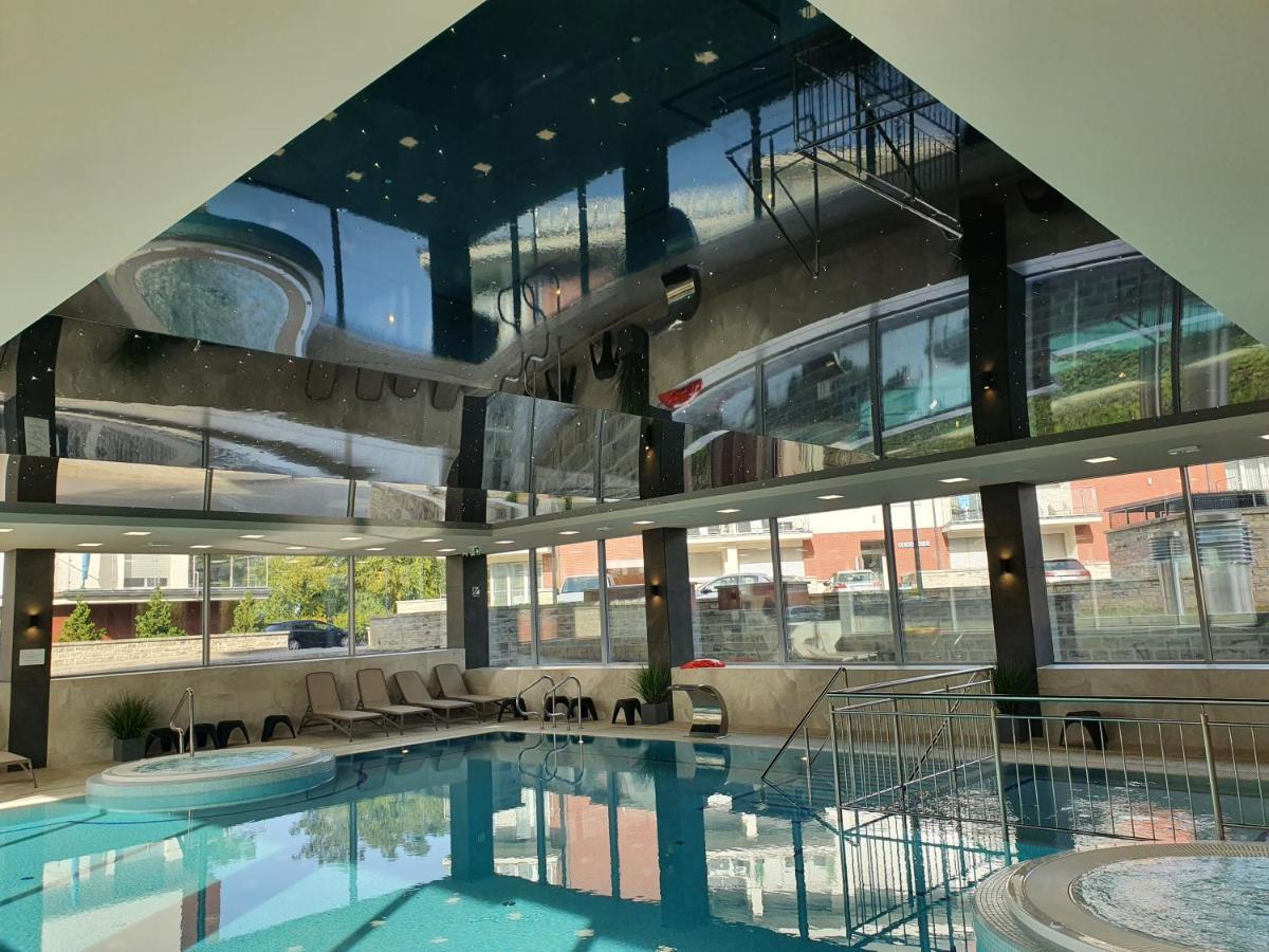 Apartament Szafir W Budynku Basenowym Morska Klifowa 里沃 外观 照片